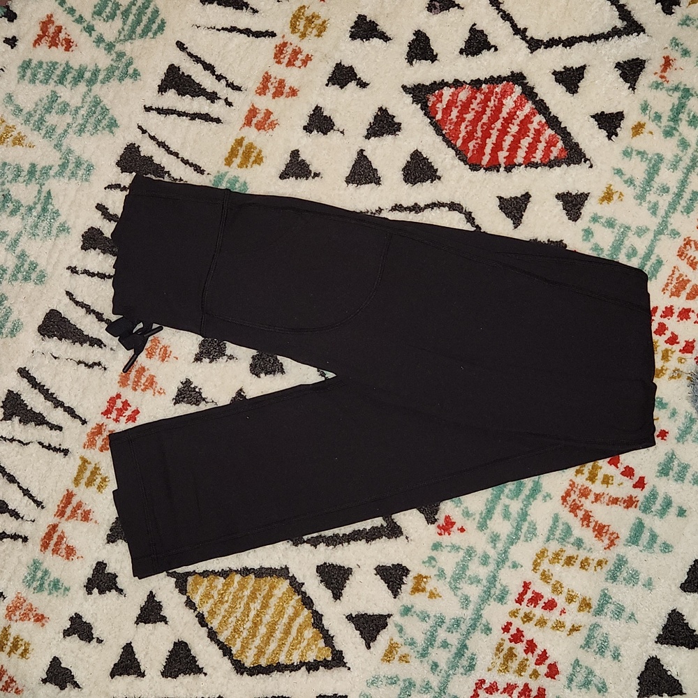 Size 4 Lululemon pants